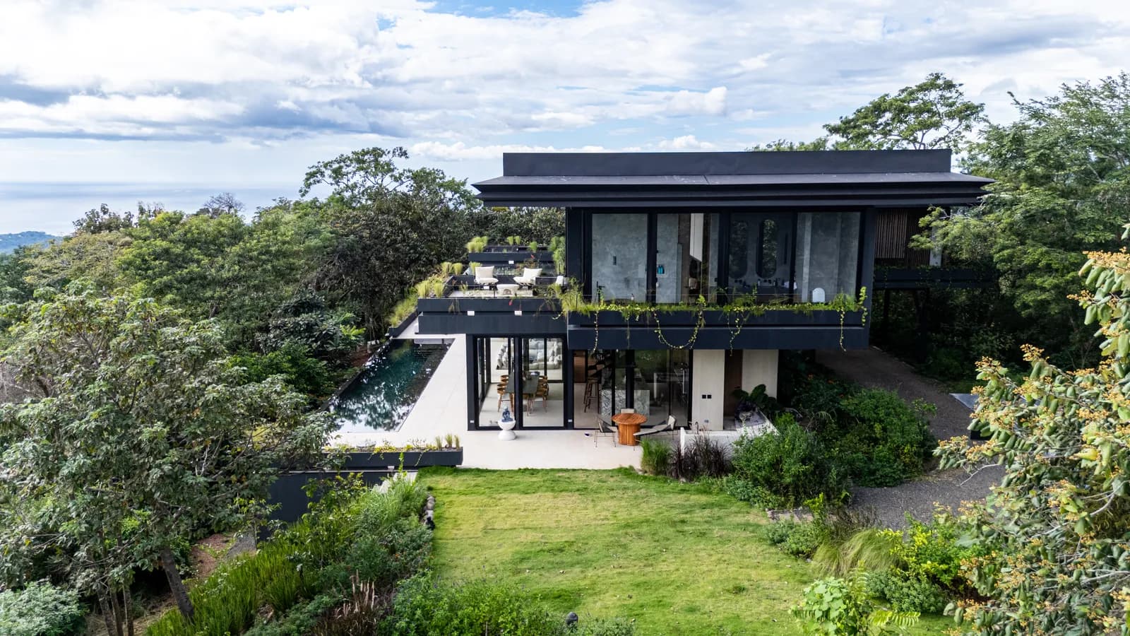 Casa Luz de Ocaso, built by Blue Projects Construction